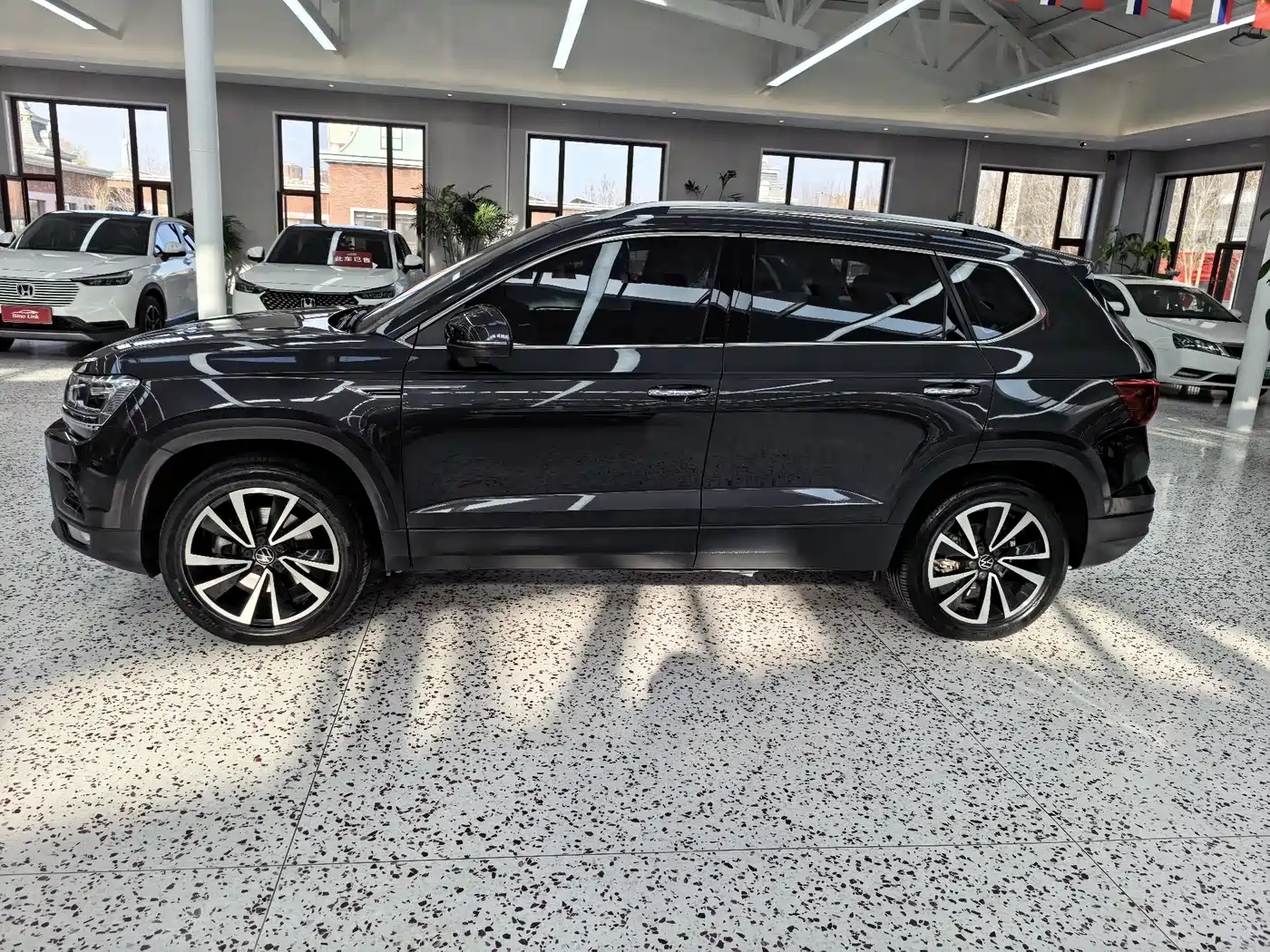 Volkswagen Tharu 2021 280TSI 2WD Luxury Plus фото 5