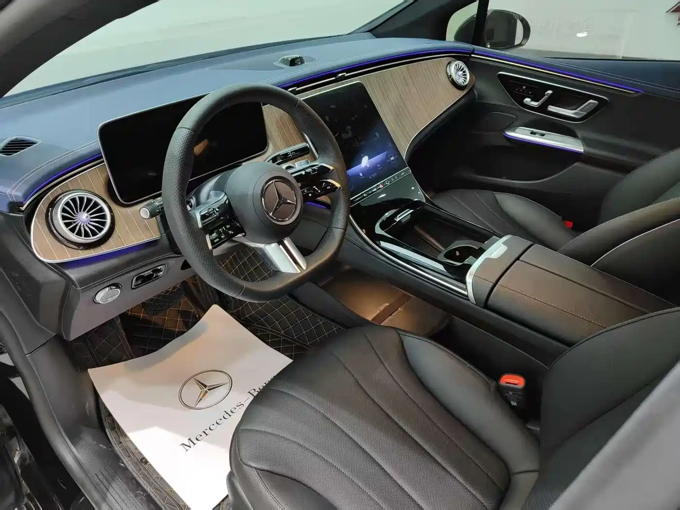 Mercedes-Benz EQE 2022 350 Pioneer Edition фото 19