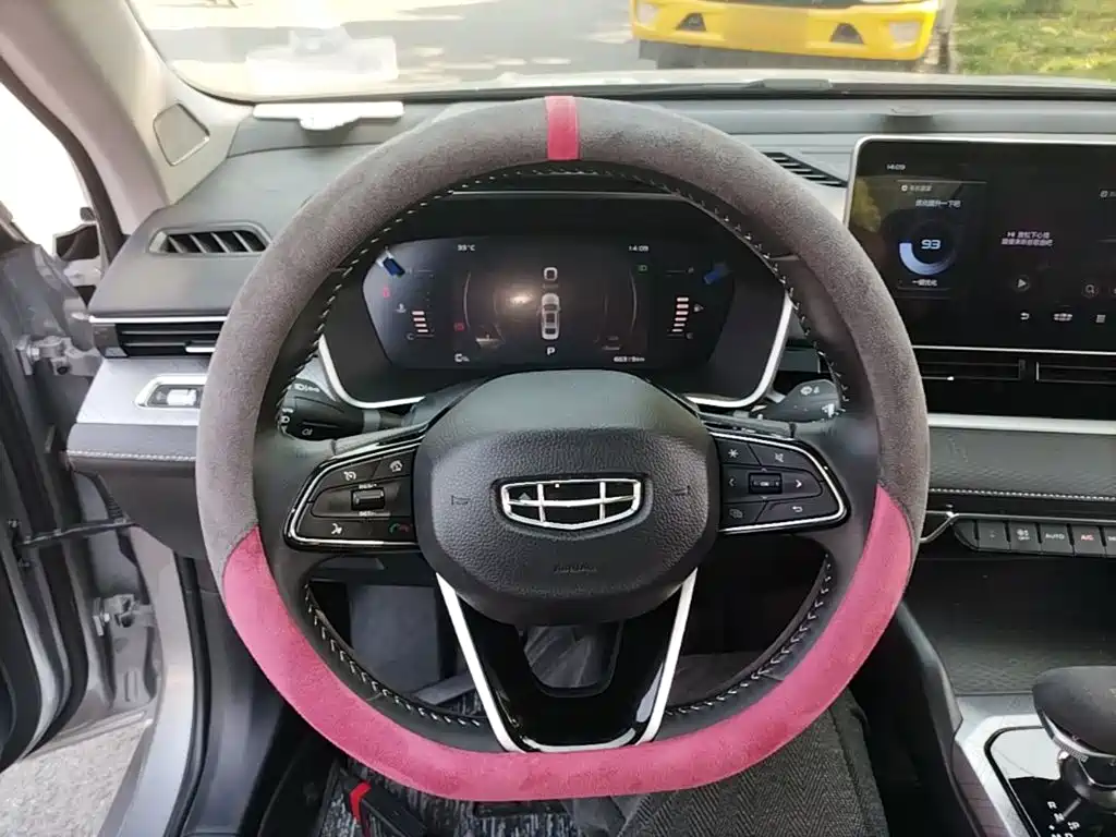 صورة 7 - Geely Preface