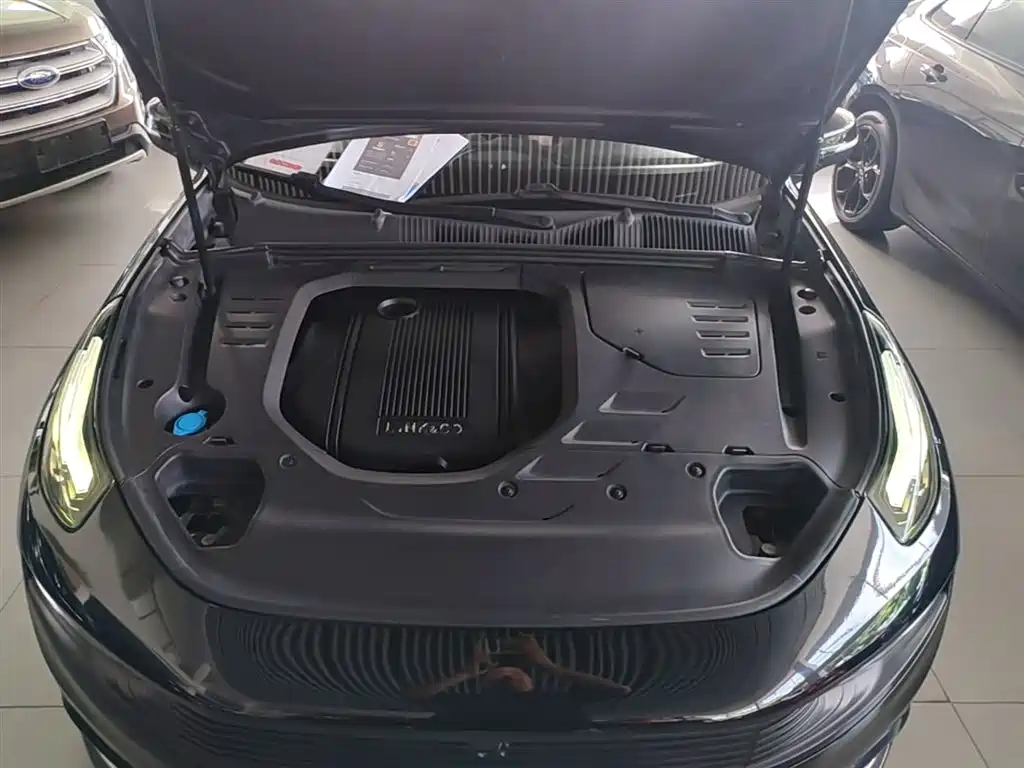 Lynk & Co 03 2018 1.5TD DCT Pro Version China V фото 20
