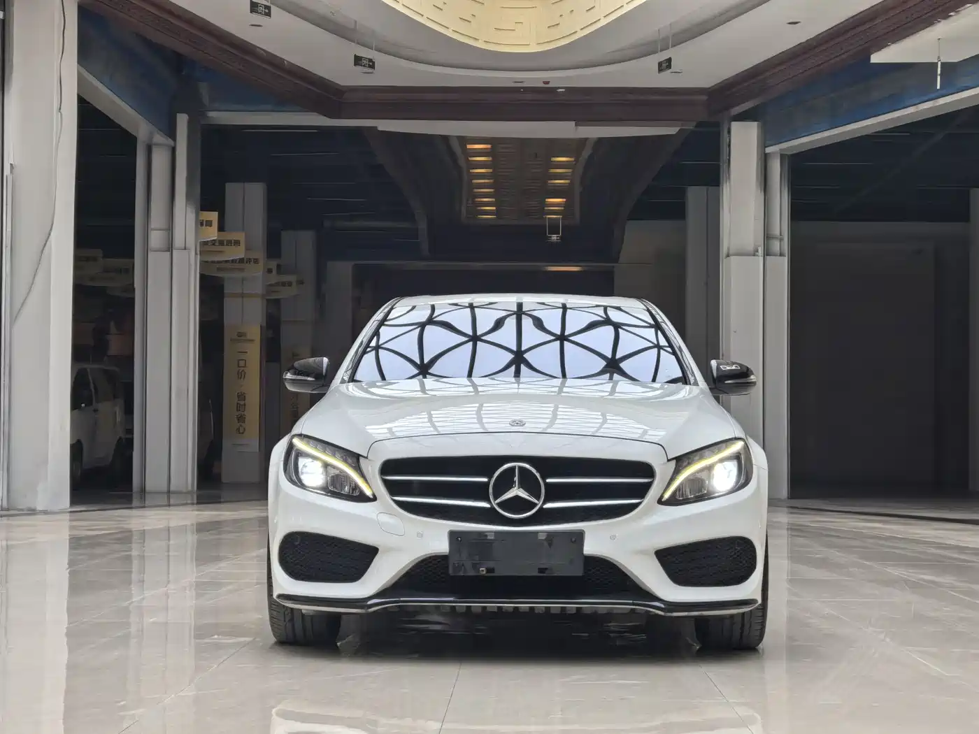 Mercedes-Benz C-Class 2017 Facelift C 200 Sport Edition фото 2