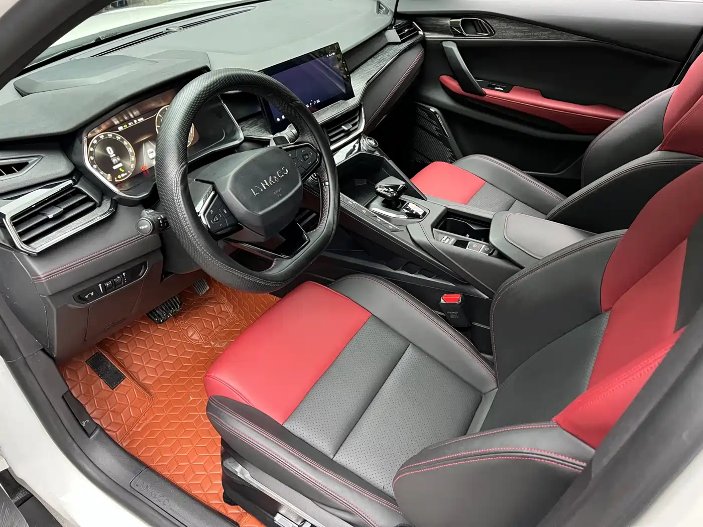 Lynk & Co 06 2020 1.5T Power Pro фото 9