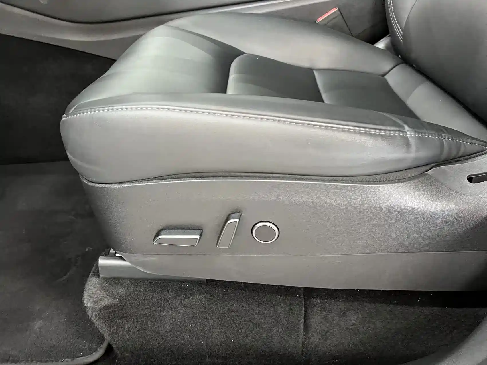Фото 8 - Tesla Model Y
