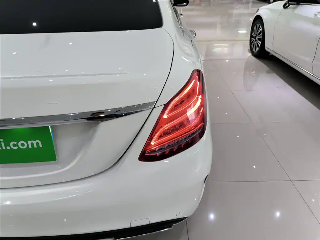 Mercedes-Benz C-Class 2018 C 200 L Sport Edition фото 8