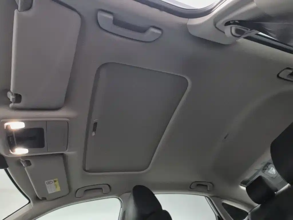 Honda Civic 2024 2023 2.0L e:HEV Pioneer Edition