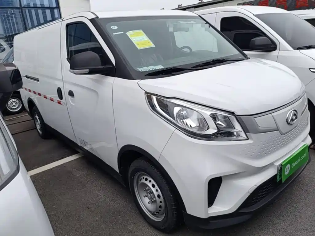 Фото 22 - Maxus Maxus EV30