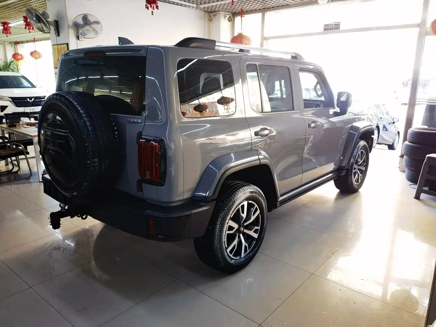 Tank 300 2024 2.0T Explorer фото 6