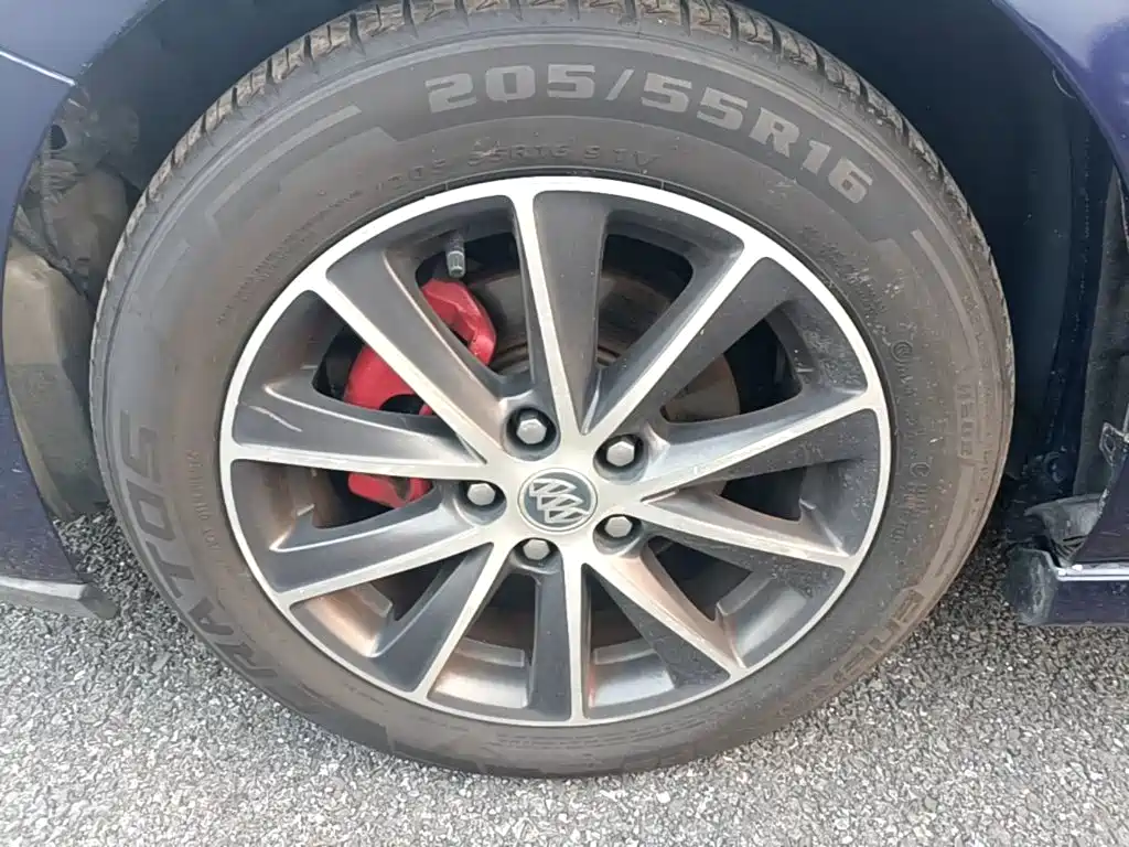 صورة 23 - Buick Verano
