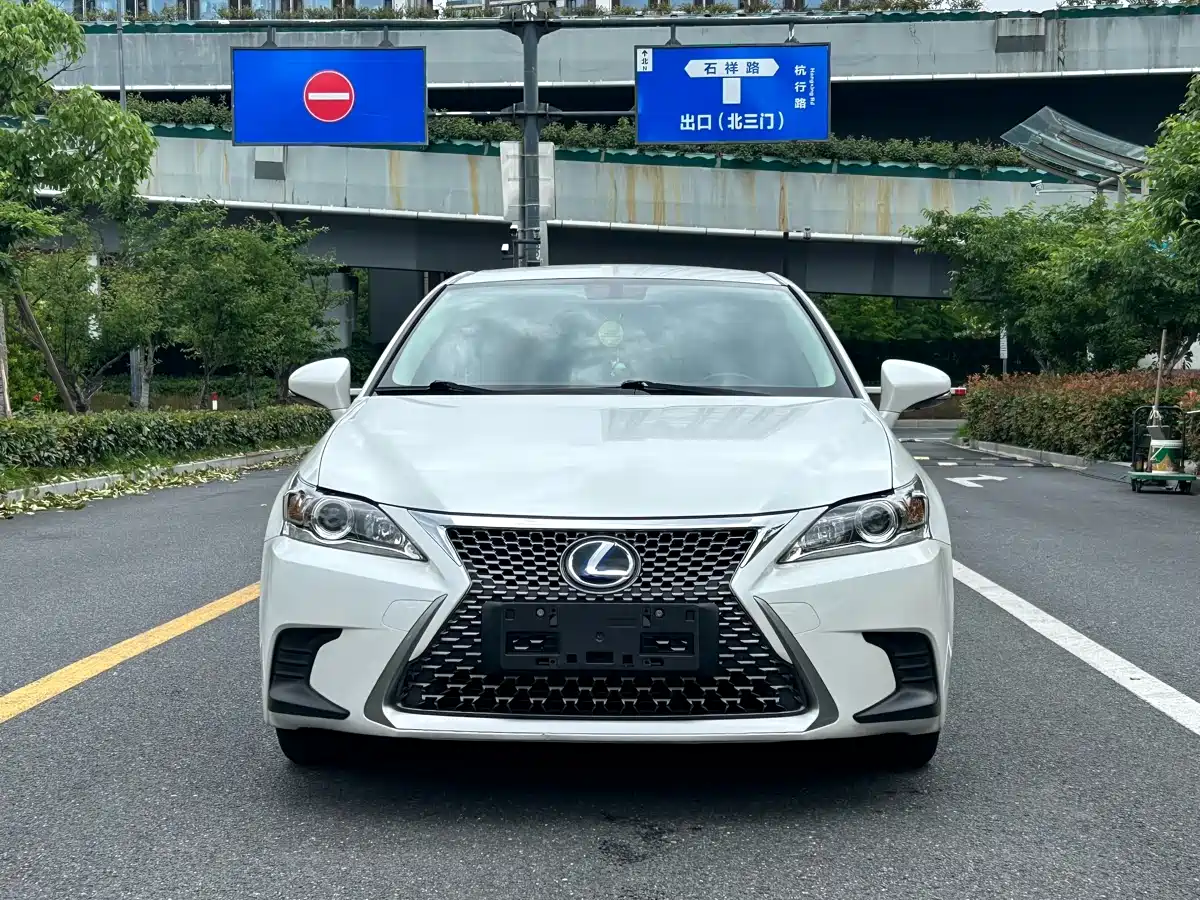 Lexus CT 2020 CT200h Elite Dual Color фото 2