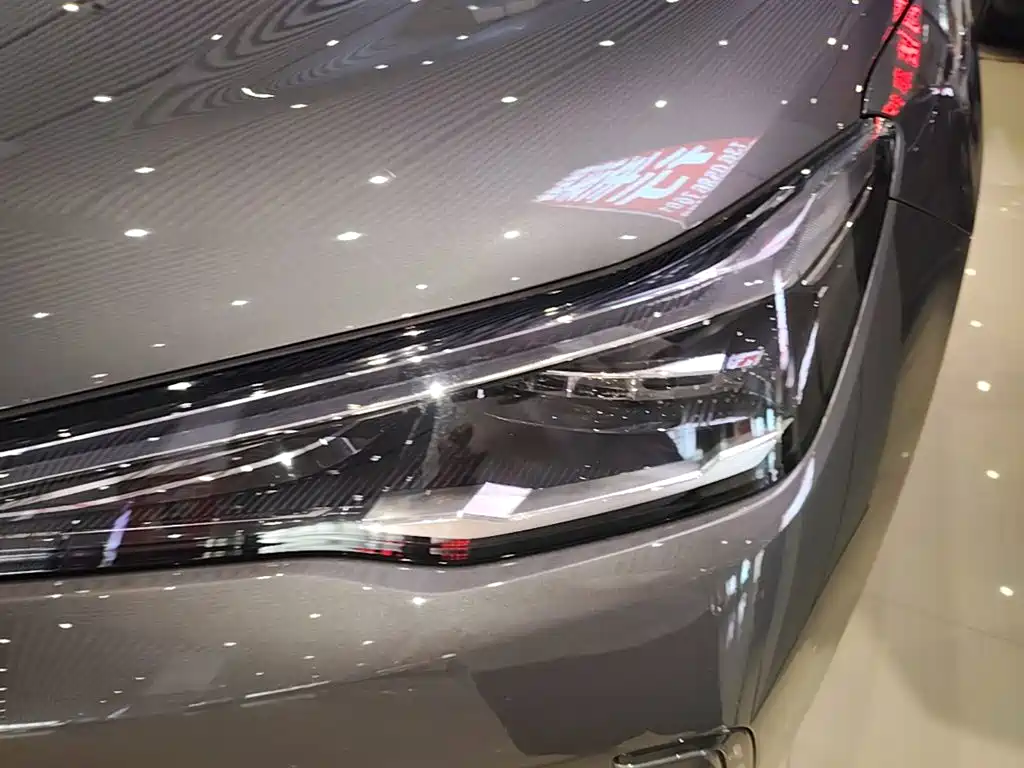 Фото 24 - Geely Galaxy Galaxy E5