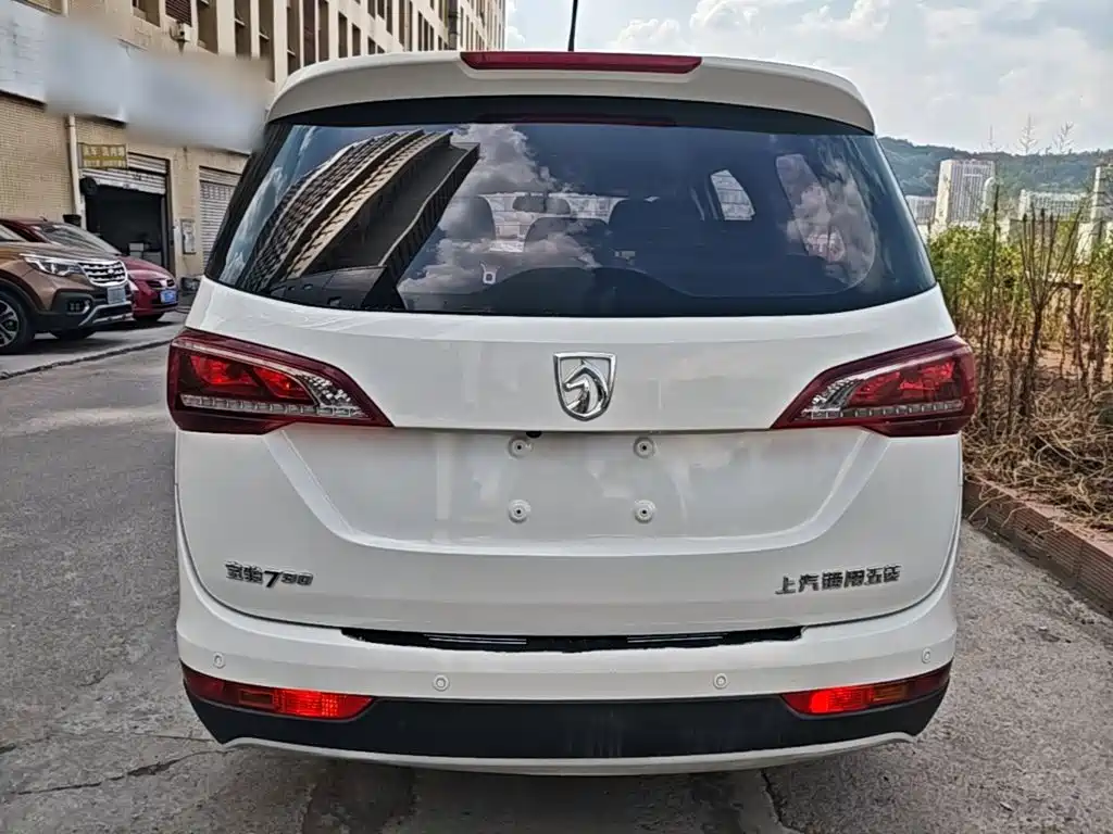 Baojun 730 2021 2021 1.5L Manual Fashion 7-Seater