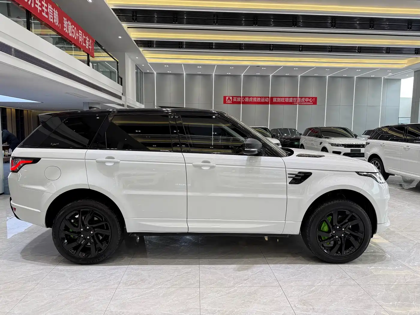 Land Rover Range Rover Sport 2018 3.0 SC V6 HSE DYNAMIC фото 4