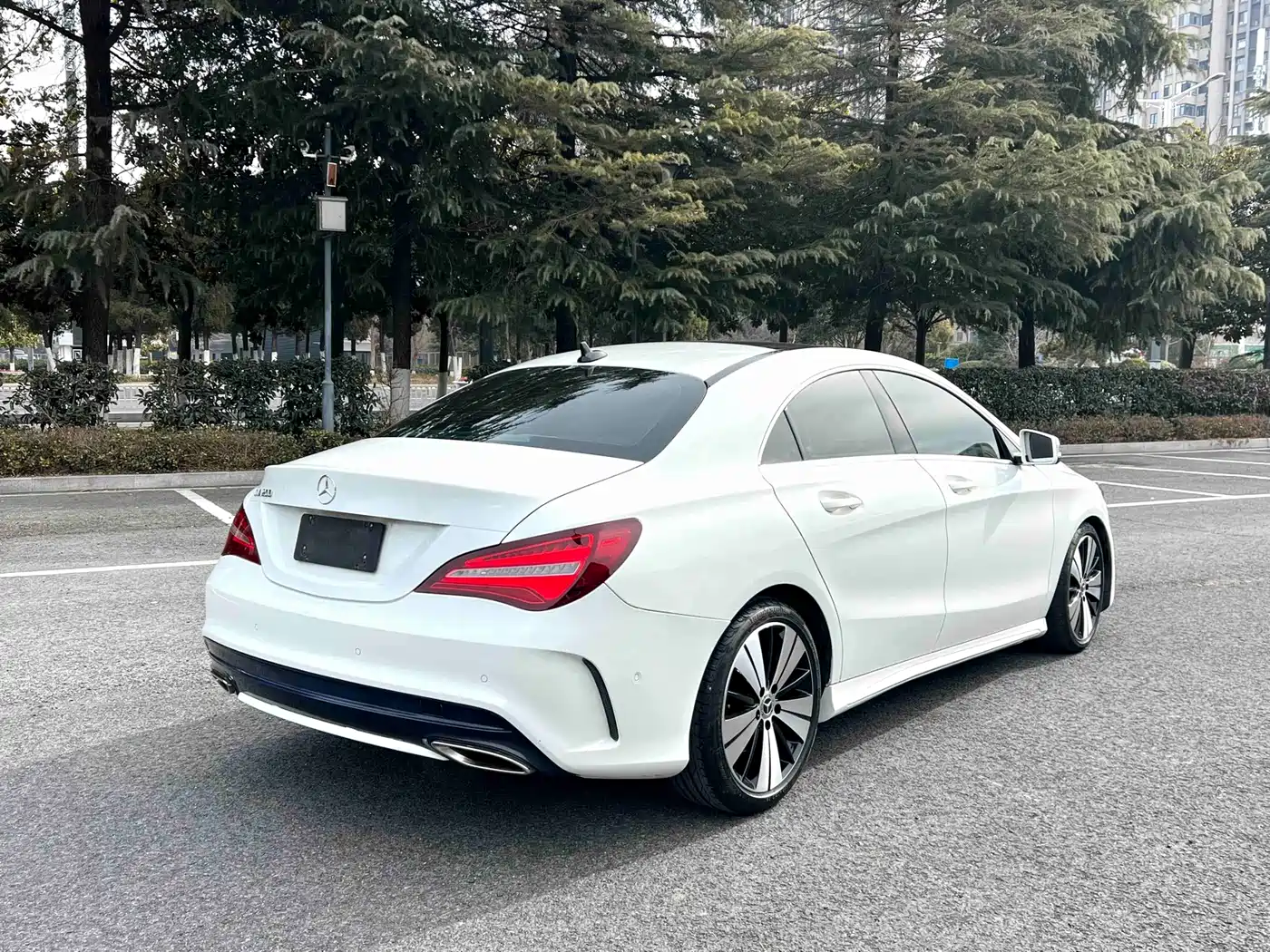 Mercedes-Benz CLA (Import) 2018 CLA 200 Fashion Edition фото 4