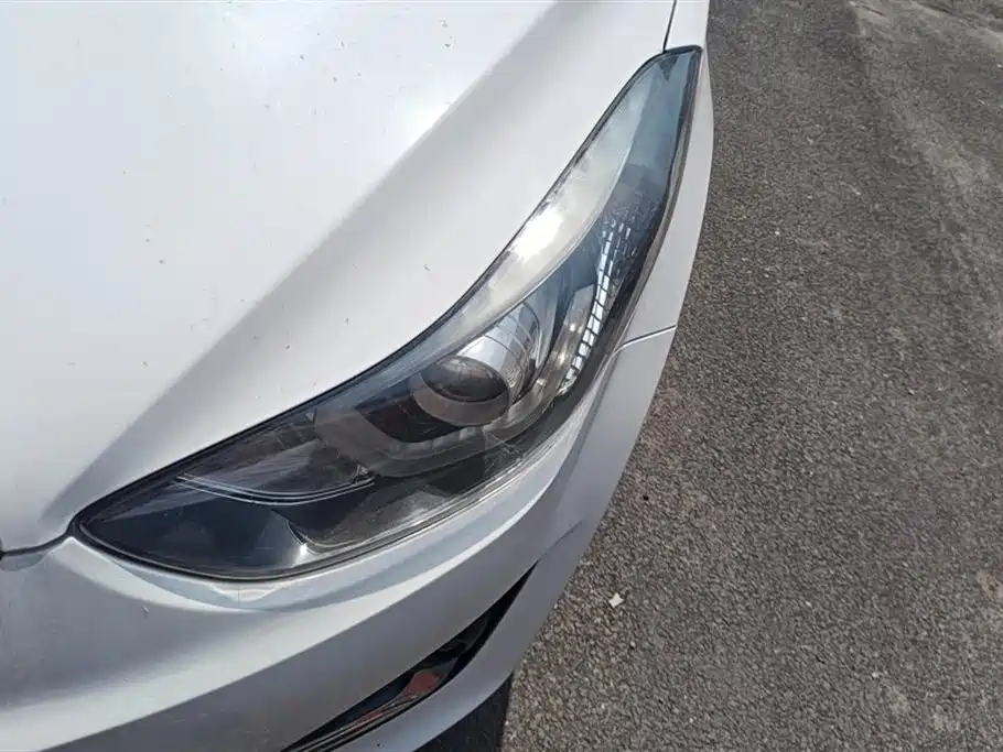 Hyundai Langdong 2016 1.6L Automatic Smart Edition фото 5