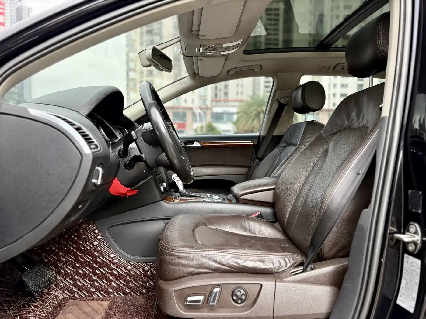 Photo 4 - Audi Q7