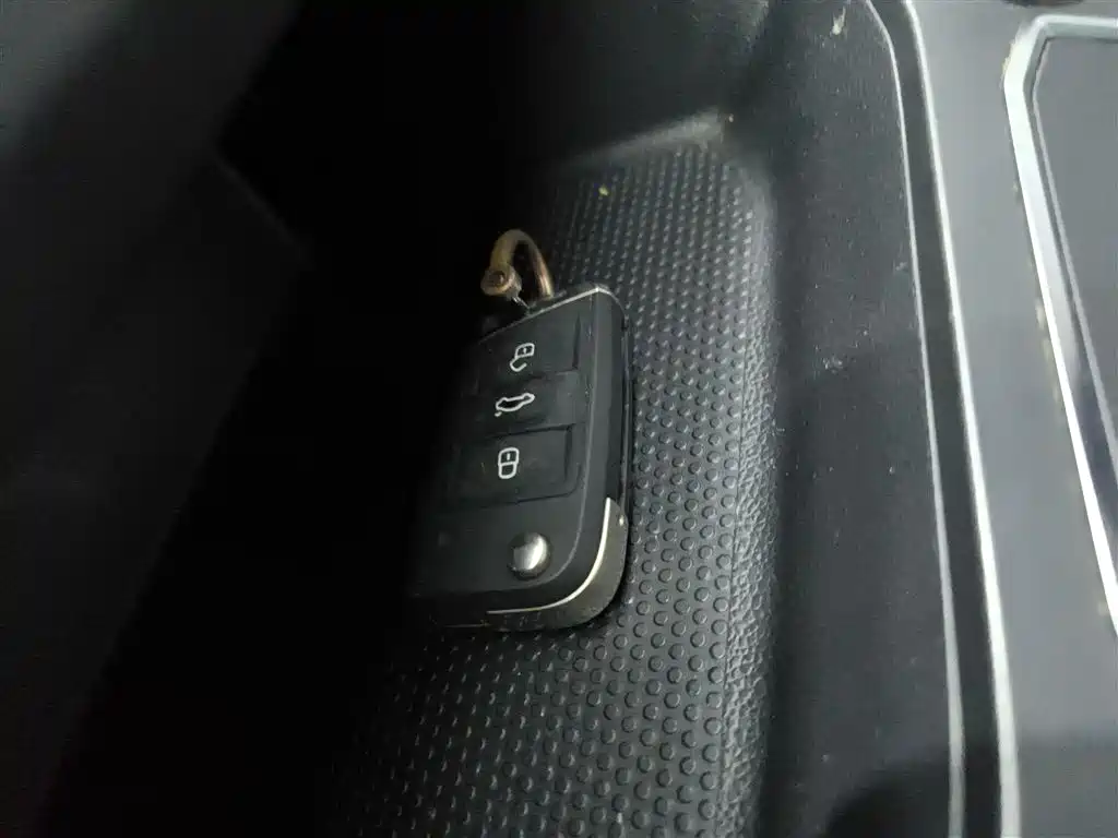 Volkswagen Lavida 2023 280TSI DSG Comfort Edition фото 18