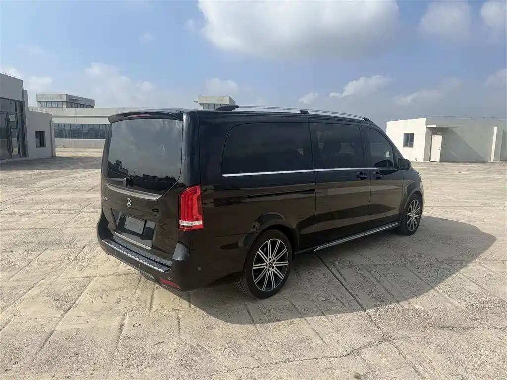 Mercedes-Benz V-Class 2024 2022 V 260 L Long Wheelbase Luxury Edition