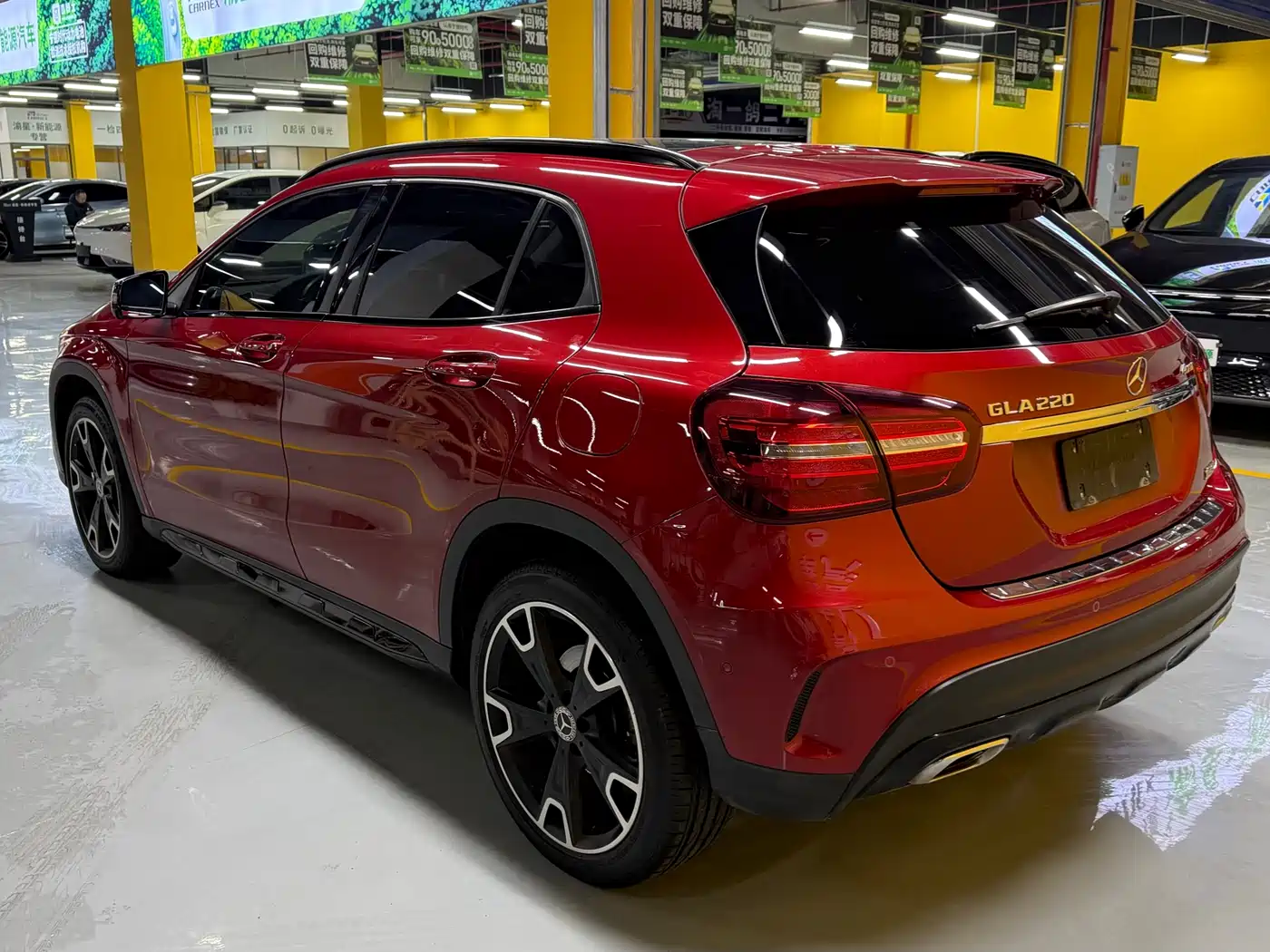 Mercedes-Benz GLA 2018 GLA 220 4MATIC Sport фото 7