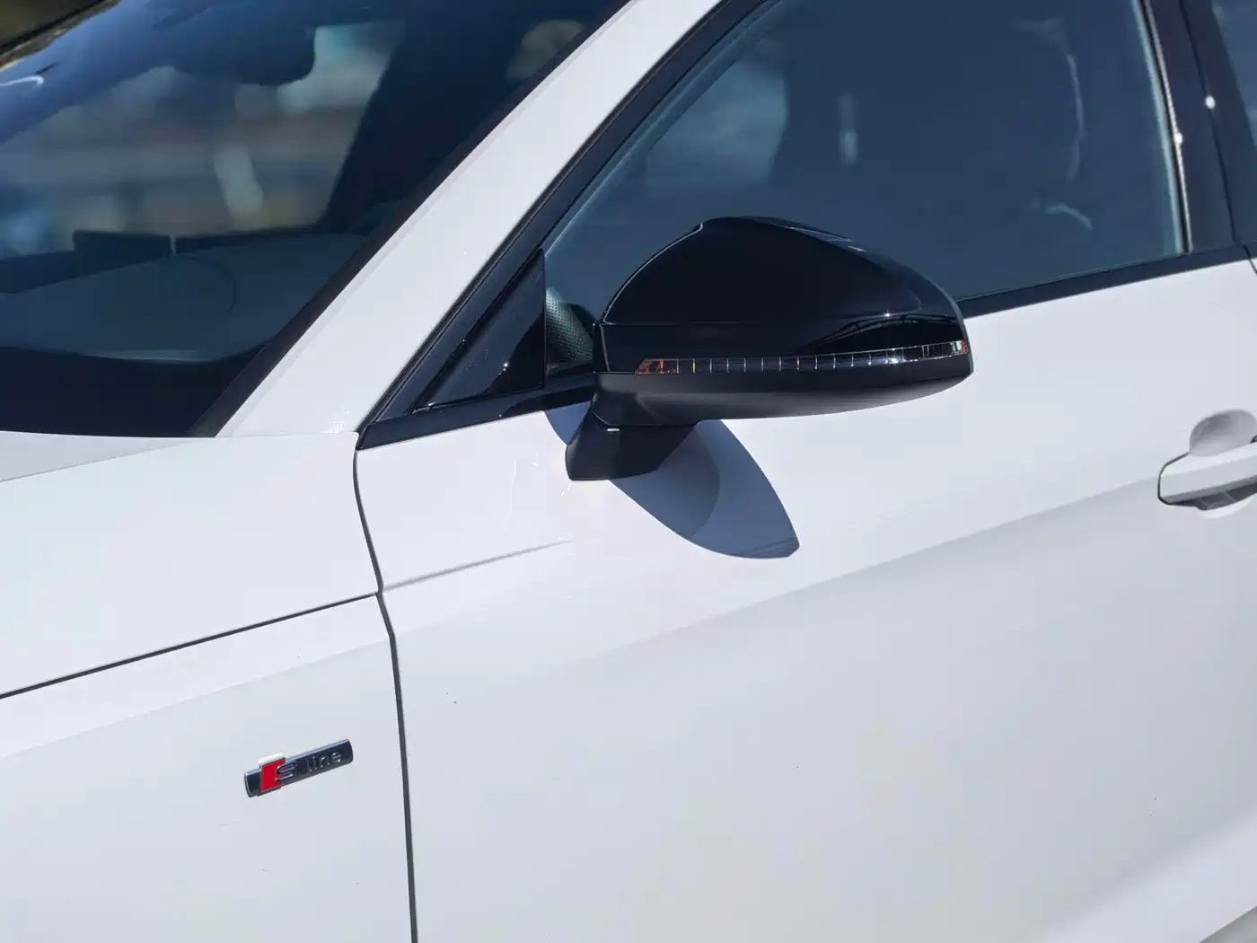 Audi A4L 2023 40 TFSI Luxury Sport фото 8