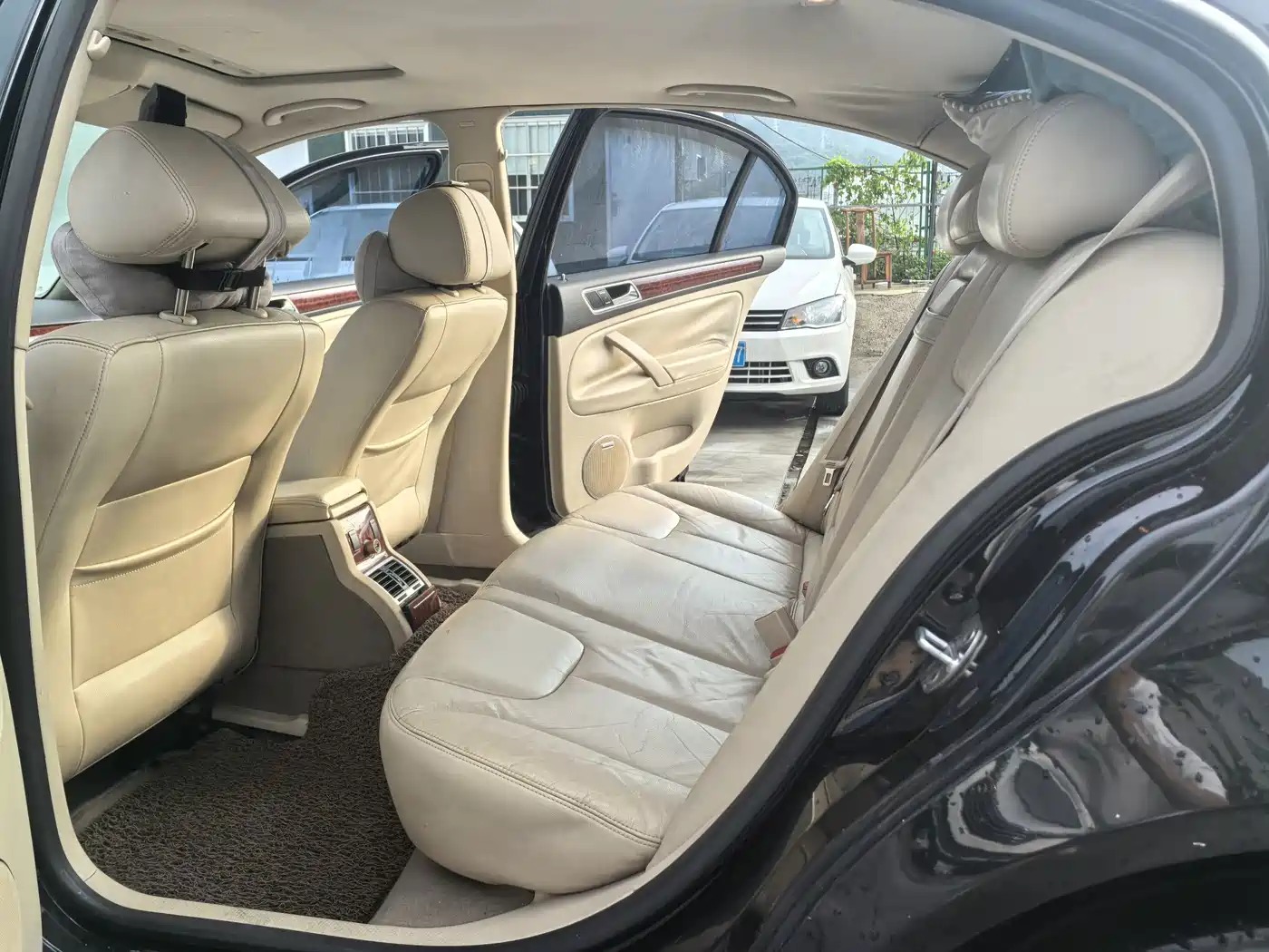 Volkswagen Passat Lingyu 2011 2011 1.8T Automatic Premium