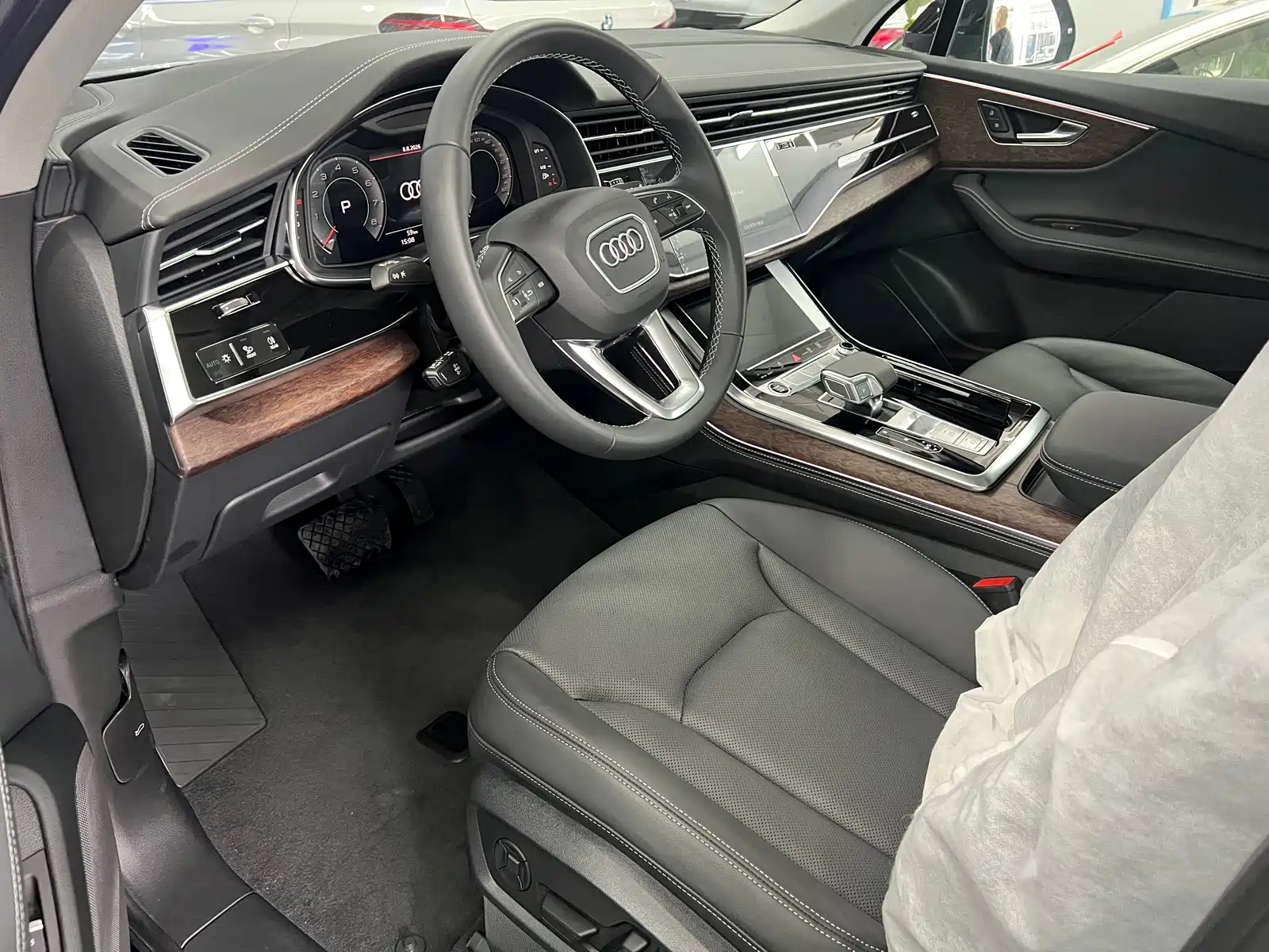 Фото 4 - Audi Q7