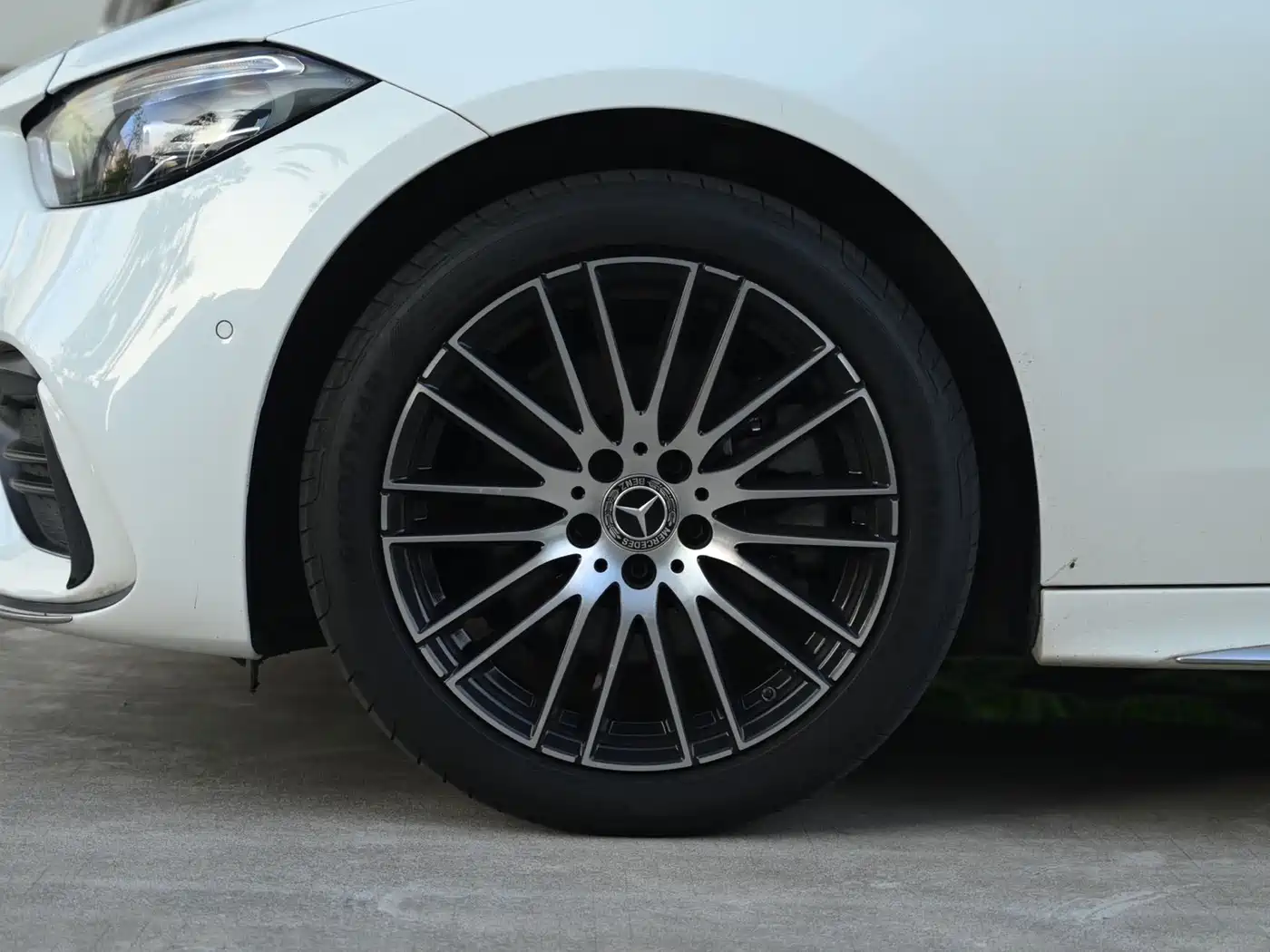 Mercedes-Benz C-Class 2023 C 200 L Sport фото 9