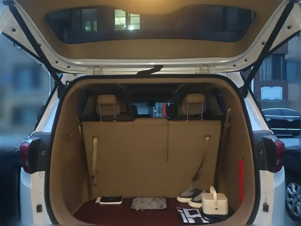 Buick GL8 2017 ES 28T Luxury China V фото 10