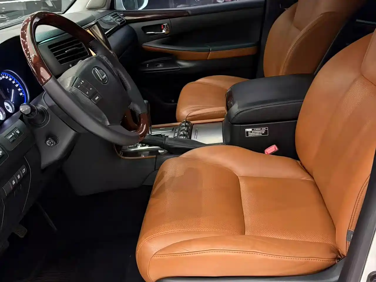 Lexus LX 2011 2009 570