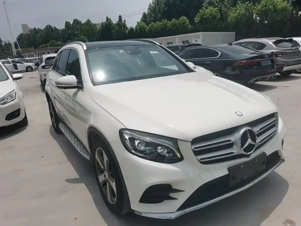 Mercedes-Benz GLC 2017 GLC 300 4MATIC Dynamic фото 4