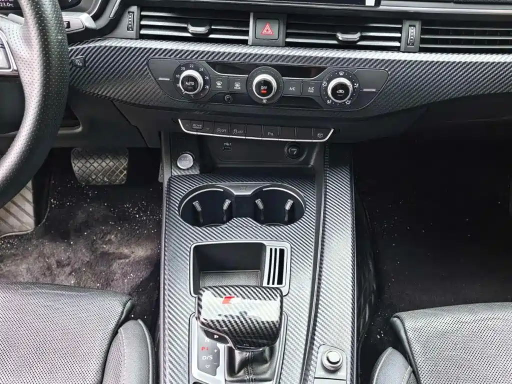 Audi A4L 2020 40 TFSI Fashion Elegance фото 4