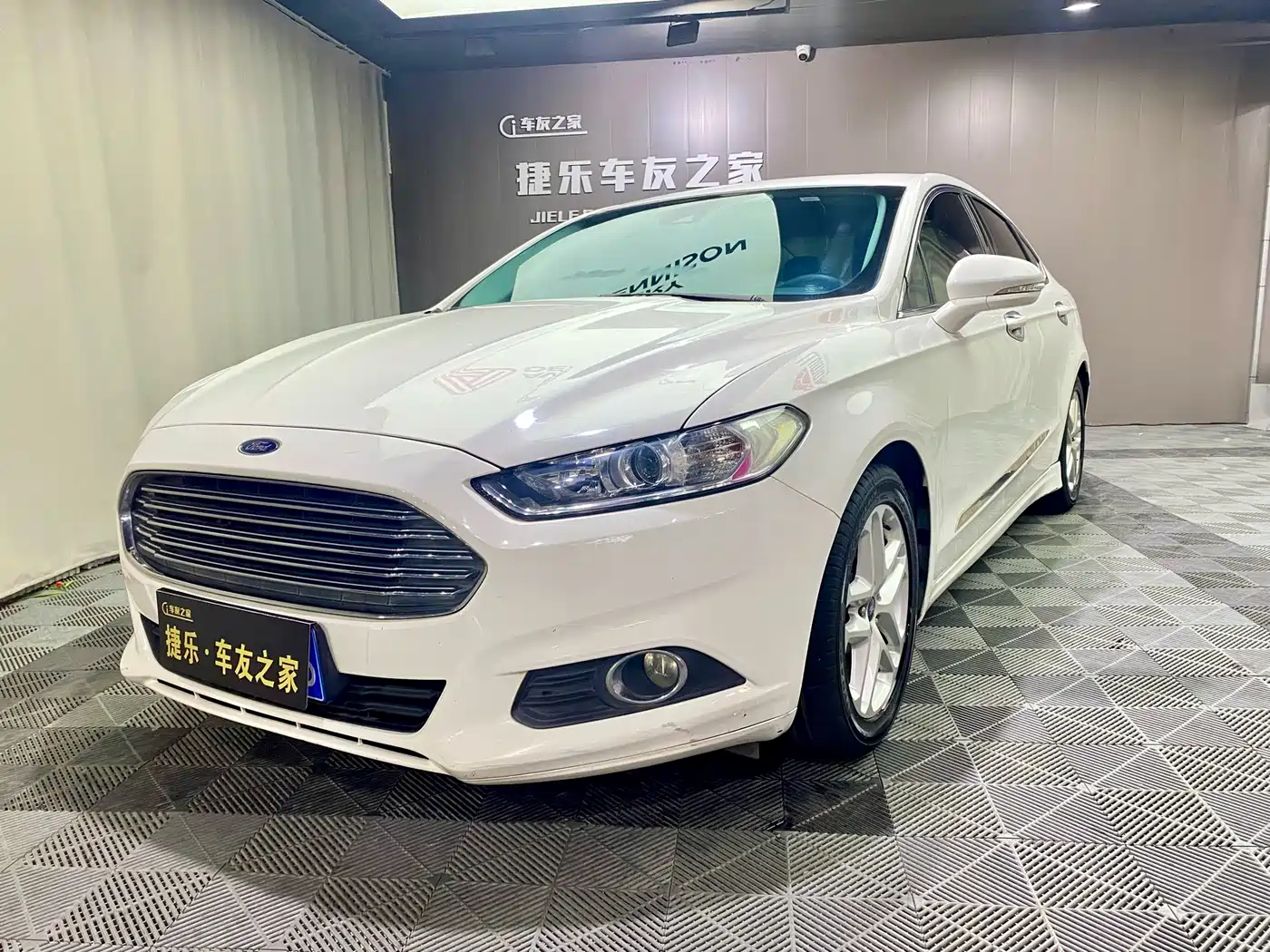 FORD MONDEO