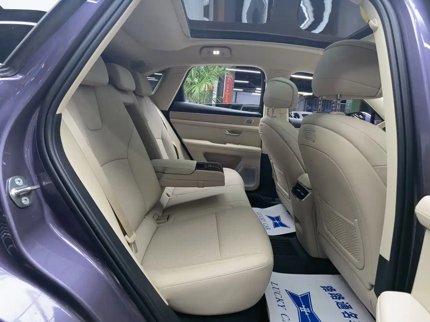 AITO Wenjie AITO M5 2025 Extended Range Ultra AWD фото 9