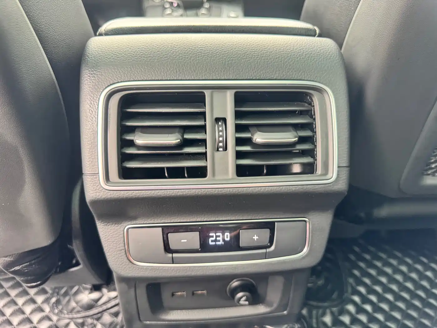 Audi Q5L 2018 40 TFSI Prestige Fashion (China V) фото 7