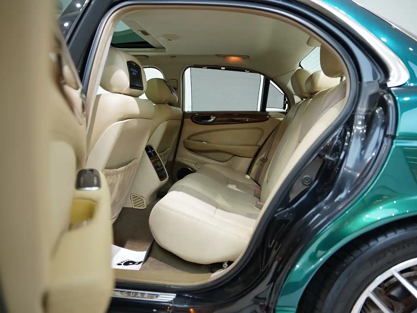 Jaguar XJ 2008 2004 Model XJ8 4.2