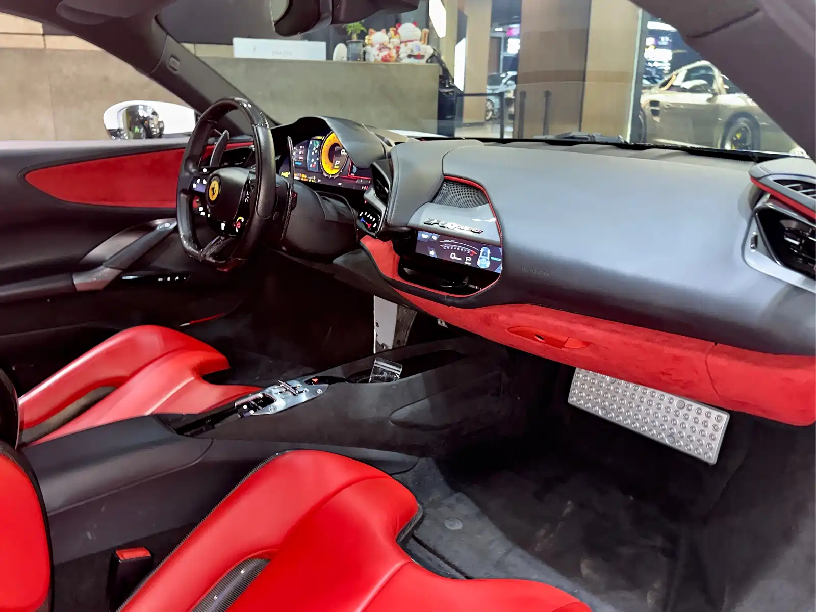 صورة 16 - Ferrari SF90