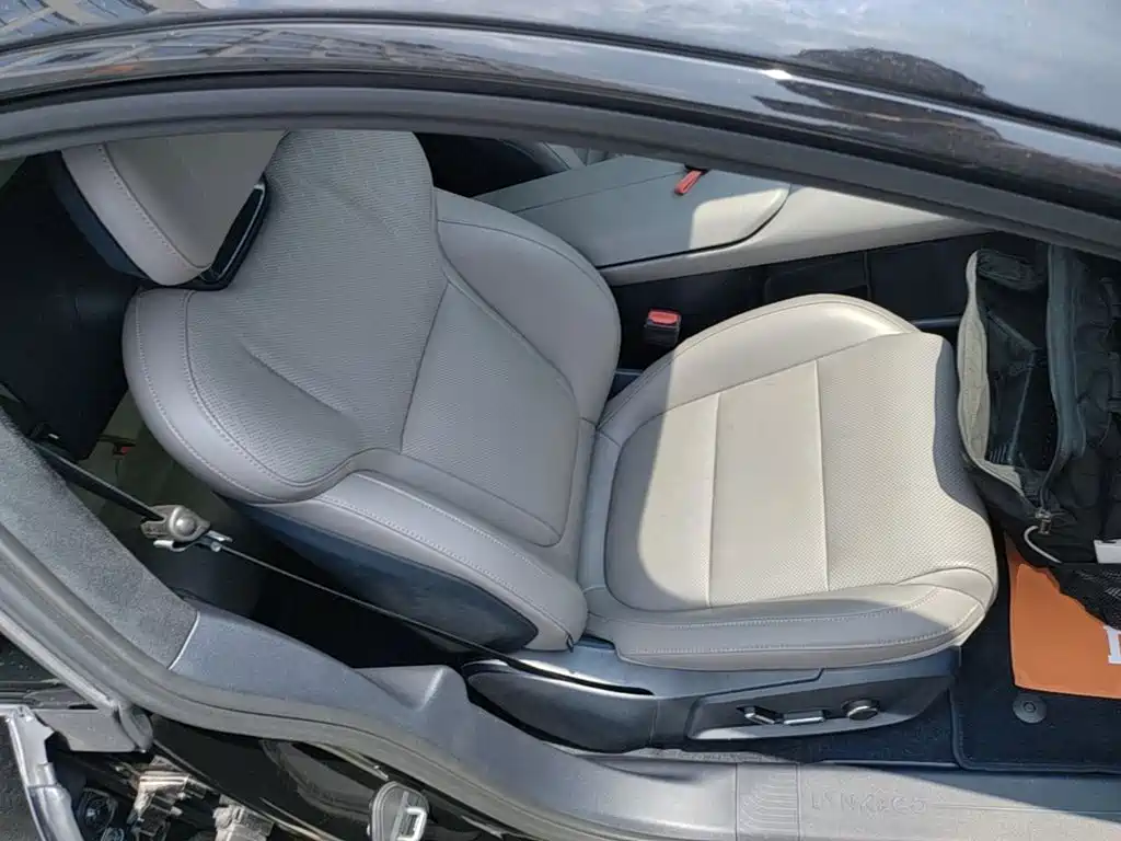  Lynk & Co Lynk & Co Z10 2025 STARBUFF 95kWh 766km RWD 20
