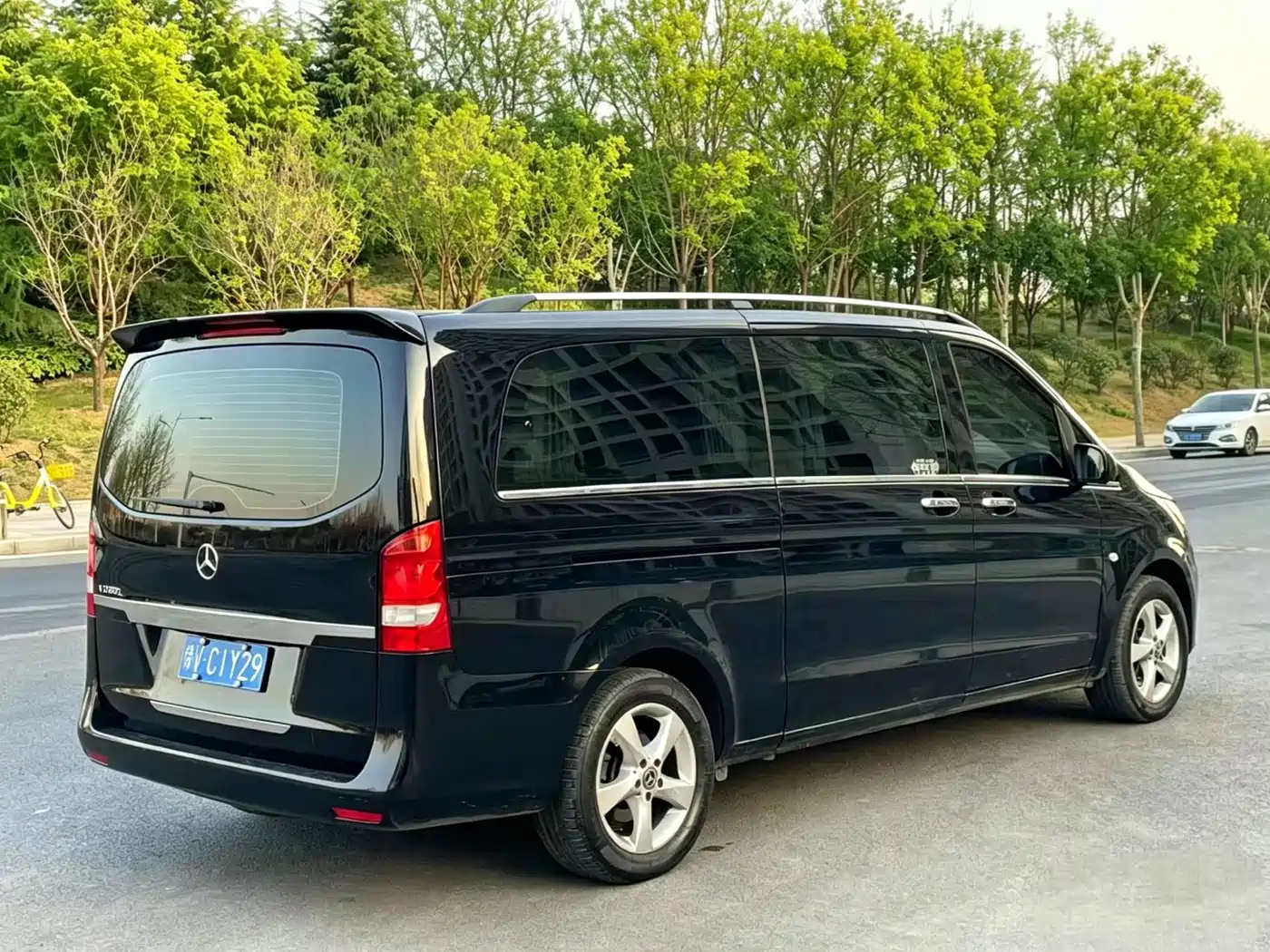 Mercedes-Benz Vito 2020 2.0T Elite Edition (7-seater) фото 8