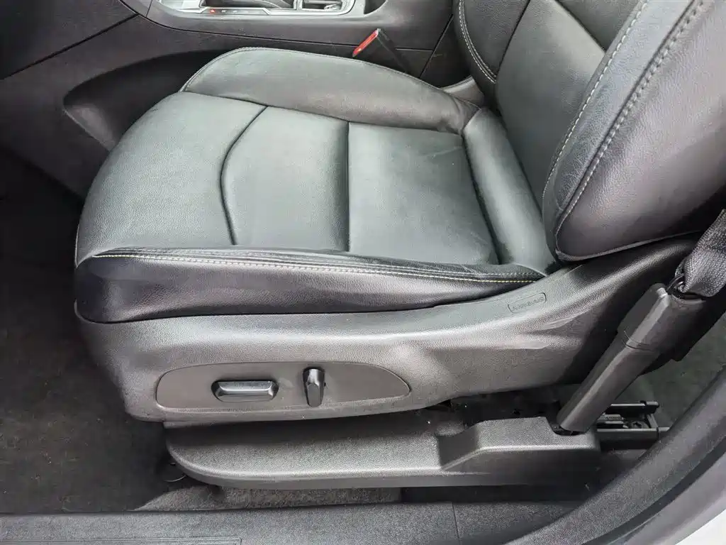 Chevrolet Equinox 2018 535T Automatic Control Edition фото 20
