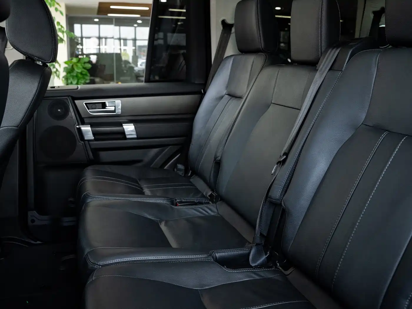 Land Rover Discovery 2016 3.0 SDV6 Black Edition HSE Diesel фото 35