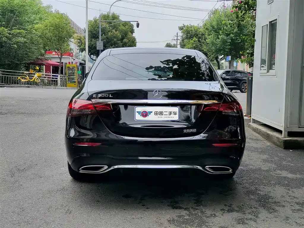 Mercedes-Benz E-Class 2022 E 300 L Sport Fashion фото 5
