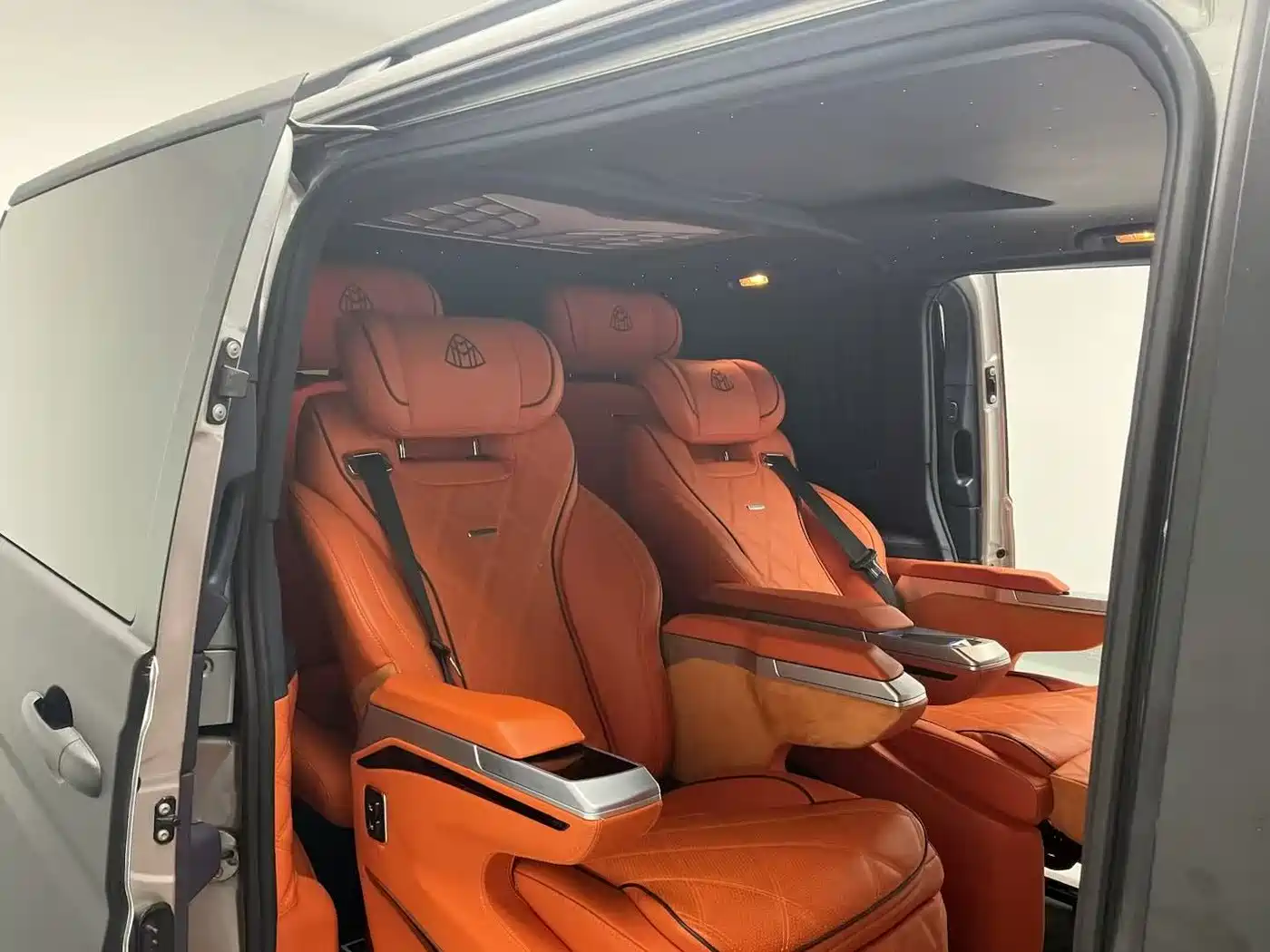Mercedes-Benz Viano 2010 2.5L Prestige Edition фото 10
