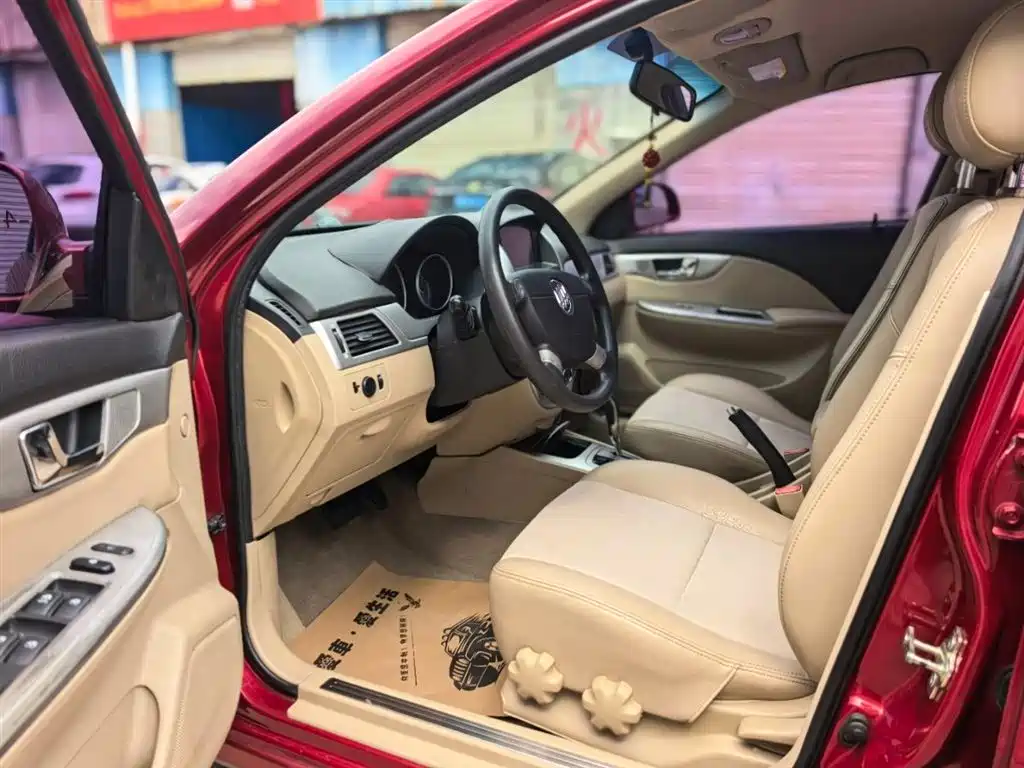 Buick Excelle 2013 1.5L Automatic Classic фото 5