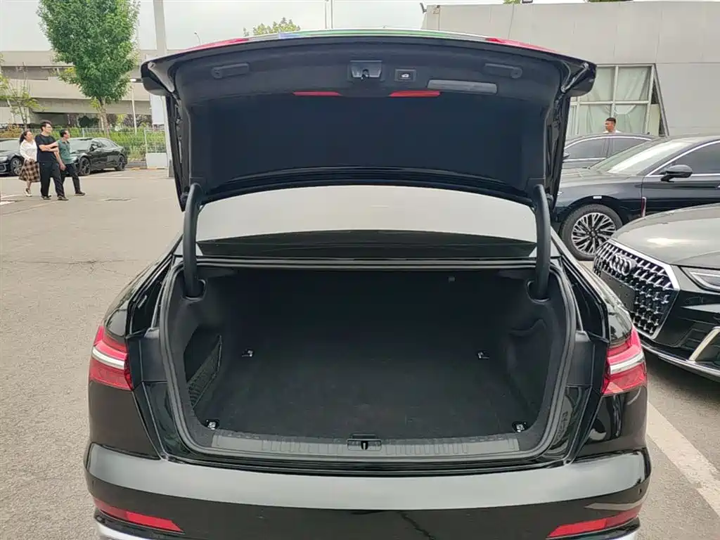 Audi A6L 2023 40 TFSI Luxury Dynamic фото 19