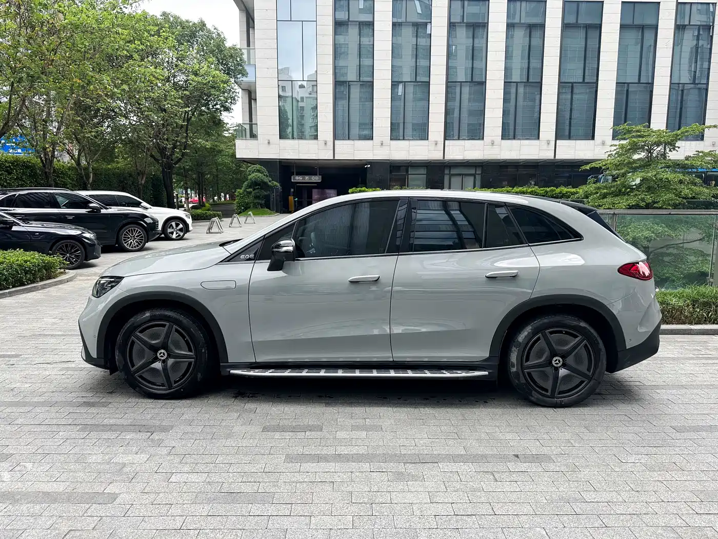 Mercedes-Benz EQE SUV 2024 500 4MATIC Flagship Edition фото 5