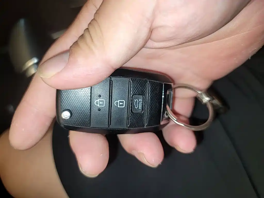 Kia K2 2018 2017 Sedan 1.4L AT 15th Anniversary Special Edition GLS