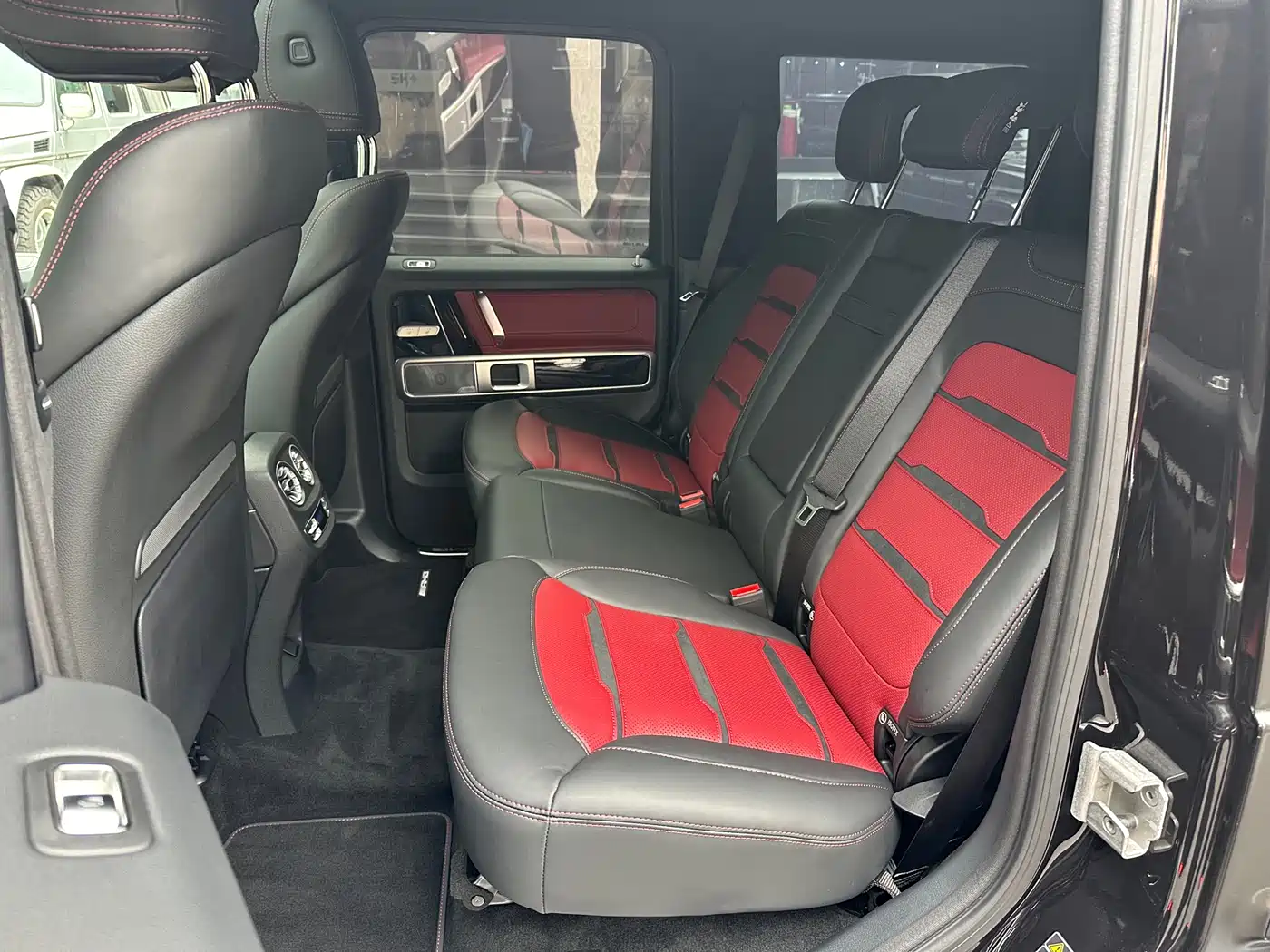Mercedes-Benz G-Class AMG 2025 AMG G 63 фото 10