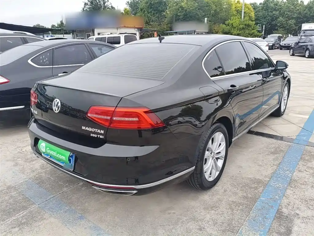 Volkswagen Magotan 2017 380TSI DSG Luxury фото 7