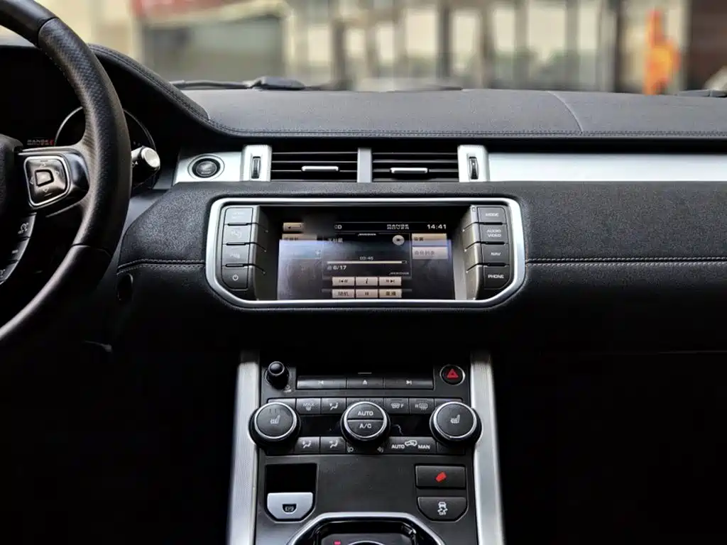 Photo 6 - Land Rover Range Rover Evoque (Import)