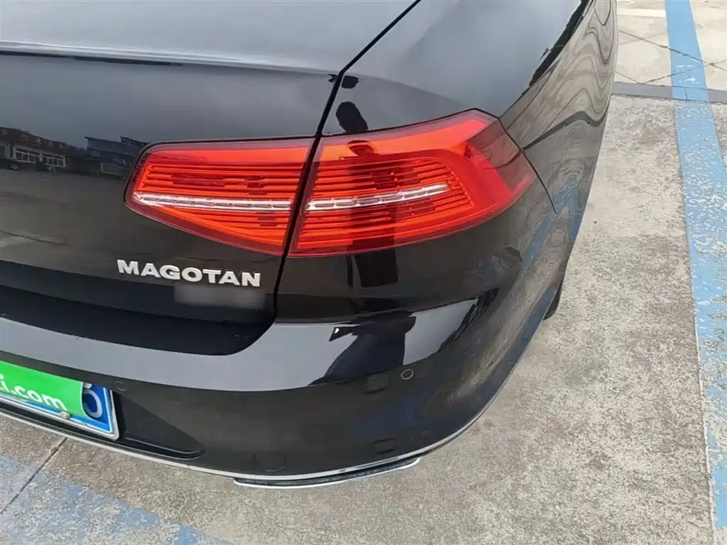 Volkswagen Magotan 2017 380TSI DSG Luxury фото 8