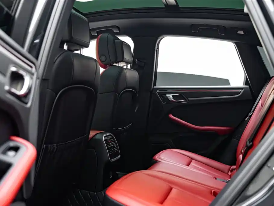Porsche Macan 2018 Macan 2.0T фото 8
